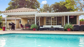 Spacious 4BR 3BA w Heated Pool, 3 Miles to Beach